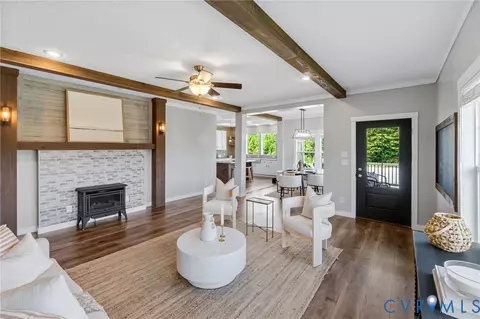 Living - 13110 Continental Rd, Wilsons, VA 23894 photo 2 of 2