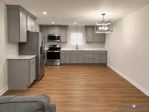 117 E 4th St, Blackstone, VA 23824 photo 3