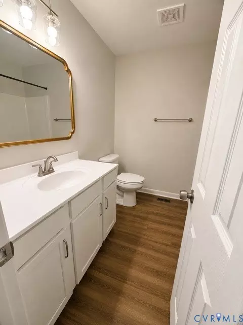 117 E 4th St, Blackstone, VA 23824 photo 9