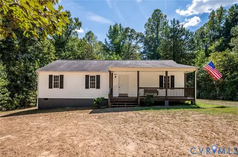 926 Arlington Ct, Tappahannock, VA 22560