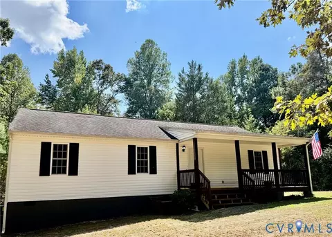 926 Arlington Ct, Millers Tavern, VA 23115