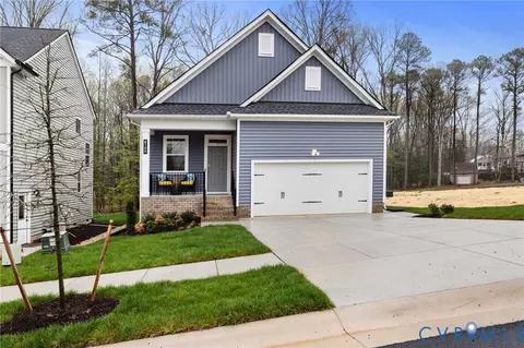 8100 Lyndale Dr, North Chesterfield, VA 23235
