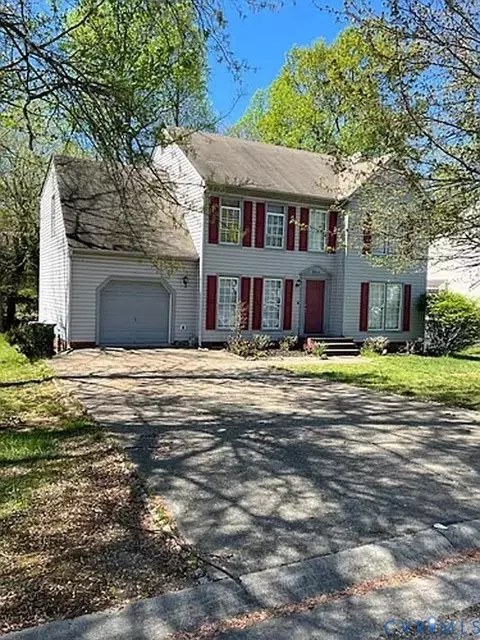 9512 Hungary Woods Dr, Glen Allen, VA 23060