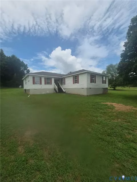 21 Cosby Ln, Farmville, VA 23901
