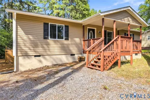 12135 White Bark Rd, Ruther Glen, VA 22546