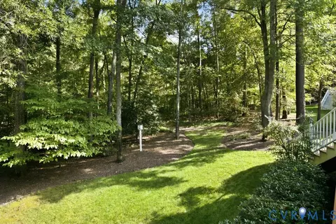Exterior - 22 E Square Ln, Richmond, VA 23238 photo 14 of 15