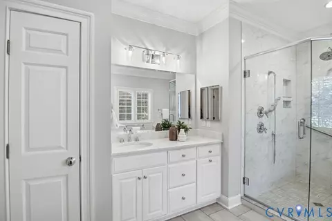 Bath - 22 E Square Ln, Richmond, VA 23238 photo 3 of 8