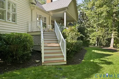 Exterior - 22 E Square Ln, Richmond, VA 23238 photo 8 of 15