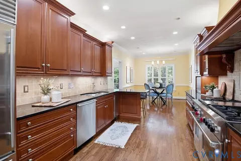 Kitchen - 22 E Square Ln, Richmond, VA 23238 photo 4 of 5