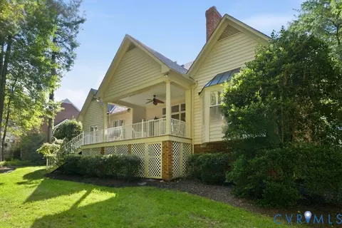 Exterior - 22 E Square Ln, Richmond, VA 23238 photo 7 of 15