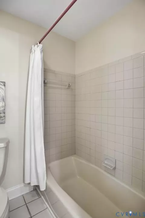Bath - 22 E Square Ln, Richmond, VA 23238 photo 8 of 8