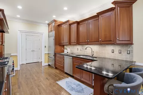 Kitchen - 22 E Square Ln, Richmond, VA 23238 photo 2 of 5