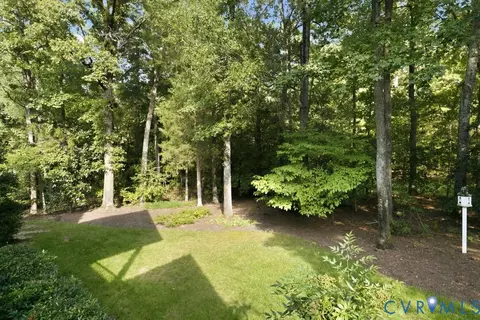 Exterior - 22 E Square Ln, Richmond, VA 23238 photo 15 of 15