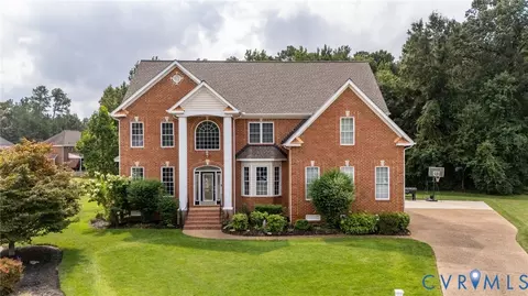 723 Waterfront Dr, Colonial Heights, VA 23834