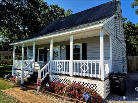 1302 Tabb Ave, Hopewell, VA 23860