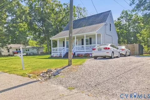 1302 Tabb Ave, Hopewell, VA 23860