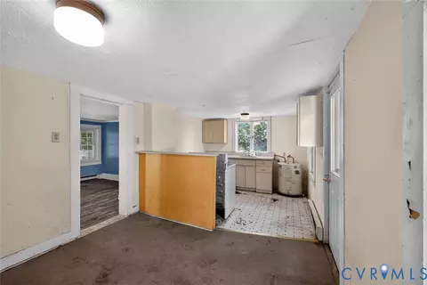 Entry Way - 17536 General Puller Hwy, Deltaville, VA 23043 photo 1 of 3