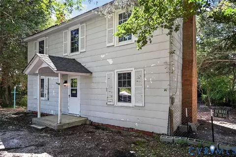 Exterior - 17536 General Puller Hwy, Deltaville, VA 23043 photo 3 of 8