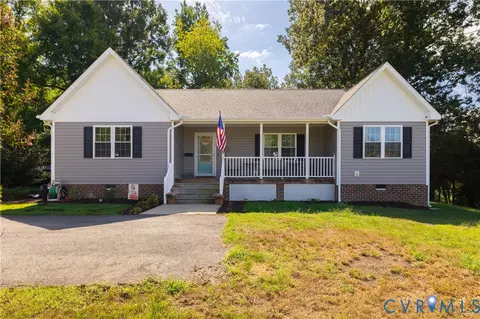 100 Royal Oak Ave, Colonial Heights, VA 23834