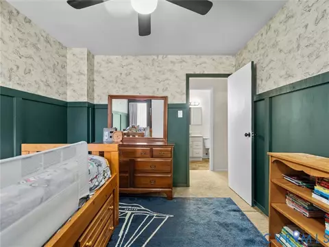Bedroom - 11781 N Briar Patch Dr, Midlothian, VA 23113 photo 6 of 8
