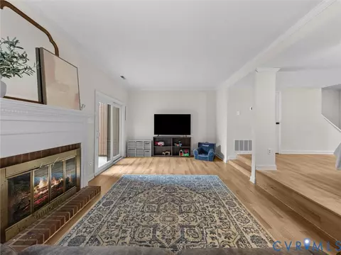 Living - 11781 N Briar Patch Dr, Midlothian, VA 23113 photo 3 of 5