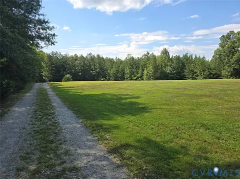 5 S Acres S Genito Rd, Jetersville, VA 23083