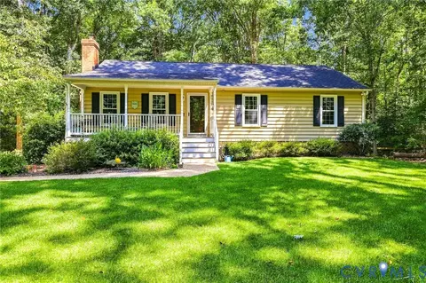 2392 Goodluck Rd, Maidens, VA 23102