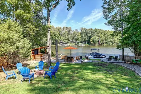 352 Lake Caroline Dr, Ruther Glen, VA 22546