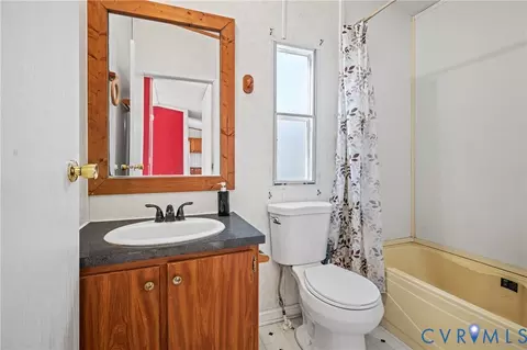Bath - 14306 Wilkinson Rd, Dewitt, VA 23840 photo 2 of 4