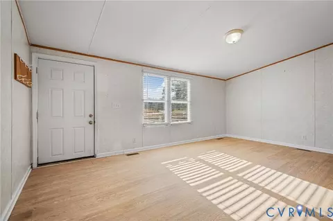 Living - 14306 Wilkinson Rd, Dewitt, VA 23840 photo 4 of 6