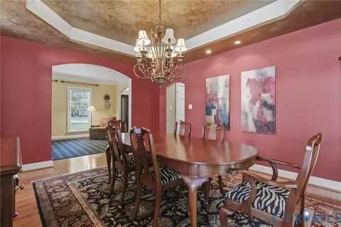 Dining - 3012 Hedgeway Pl, Midlothian, VA 23113 photo 3 of 4