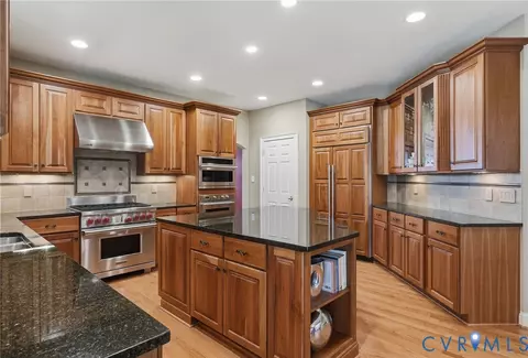 Kitchen - 3012 Hedgeway Pl, Midlothian, VA 23113 photo 1 of 6