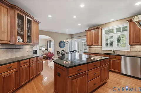Kitchen - 3012 Hedgeway Pl, Midlothian, VA 23113 photo 4 of 6