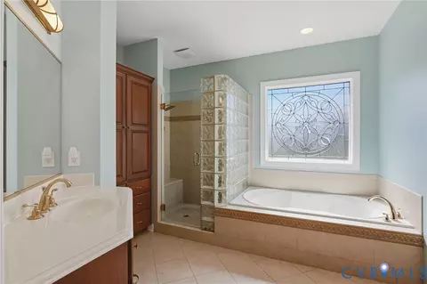 Bath - 3012 Hedgeway Pl, Midlothian, VA 23113 photo 2 of 5