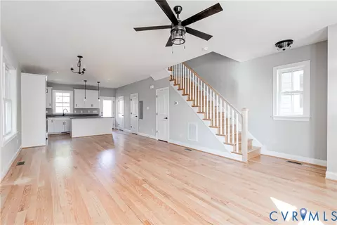Living - 312 E 33rd St, Richmond, VA 23224 photo 2 of 5