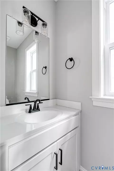 Bath - 312 E 33rd St, Richmond, VA 23224 photo 1 of 5