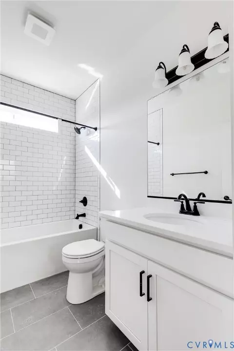 Bath - 314 E 33rd St, Richmond, VA 23224 photo 5 of 5