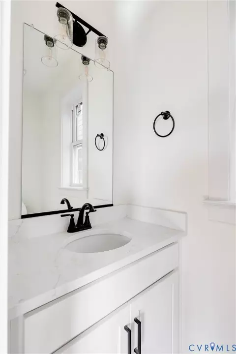 Bath - 314 E 33rd St, Richmond, VA 23224 photo 1 of 5