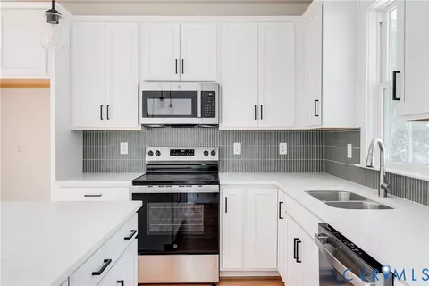 Kitchen - 314 E 33rd St, Richmond, VA 23224 photo 4 of 4