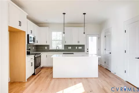 Kitchen - 314 E 33rd St, Richmond, VA 23224 photo 1 of 4