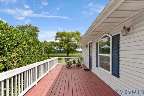 Exterior - 20 Lynns Ln, Wake, VA 23176 photo 2 of 7