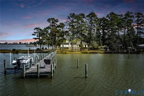 445 Lake Francis Ln, Lottsburg, VA 22511