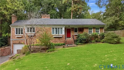1427 Spring Grove Dr, Richmond, VA 23225
