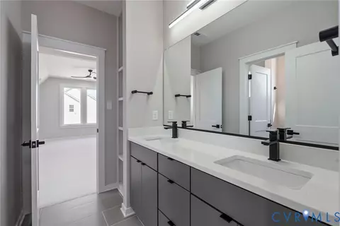 Bath - 15219 Heaton Dr, Midlothian, VA 23112 photo 5 of 8