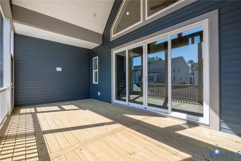 Exterior - 15219 Heaton Dr, Midlothian, VA 23112 photo 8 of 11