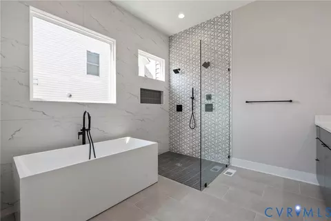 Bath - 15219 Heaton Dr, Midlothian, VA 23112 photo 2 of 8