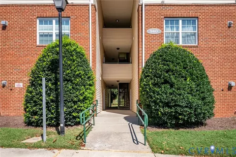 940 Masters Row #A, Glen Allen, VA 23059