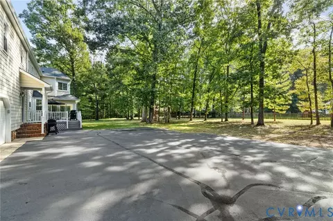 Exterior - 14411 Galloway Ct, Midlothian, VA 23113 photo 6 of 8