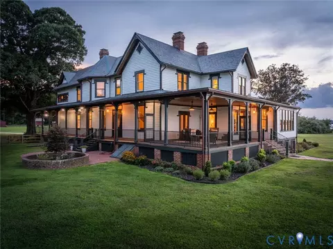 Exterior - 7298 Ditchley Pl, Gloucester, VA 23061 photo 4 of 16