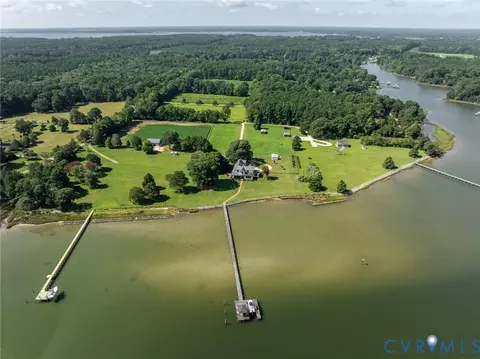 View/Area - 7298 Ditchley Pl, Gloucester, VA 23061 photo 8 of 11
